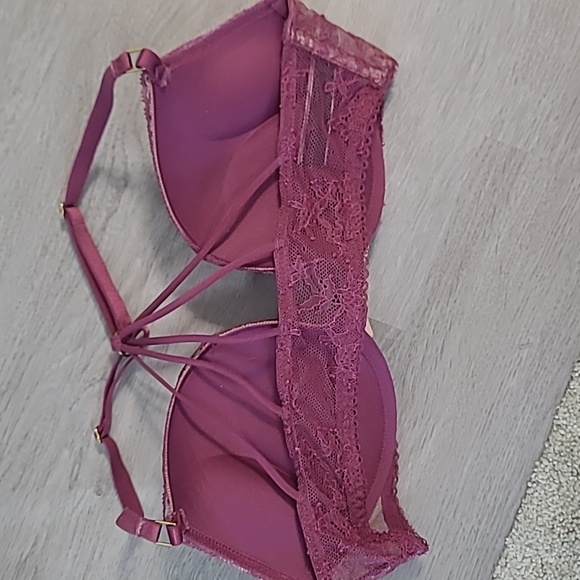 VICTORIA SECRET FRONT CLOSURE BRA - Picture 2 of 4